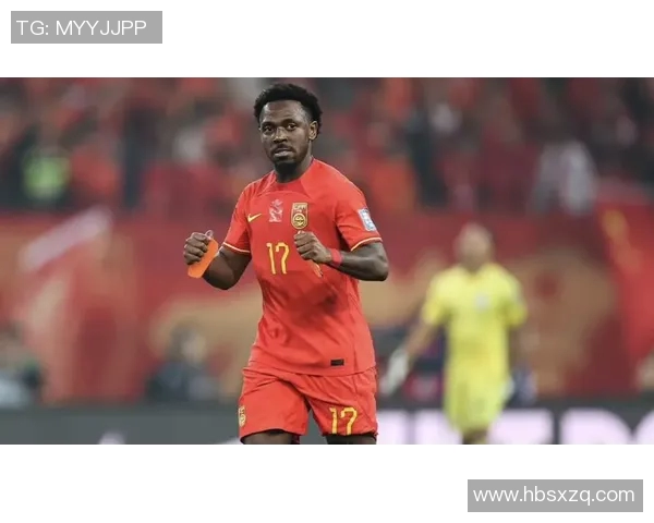 足球明星的魅力对比：黑人与白人球员的精彩瞬间与风采展示